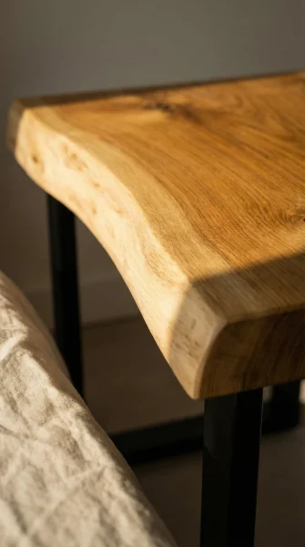 Прикроватная тумба из слэба дуба с натуральным краем 